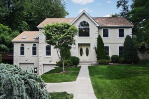 Closter Colonial on The East Hill On A Cul De Sac Under Contract