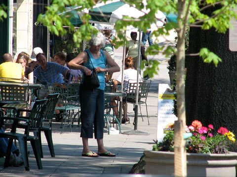 Downtown Englewood is filled with great restaurants, cafes and shops