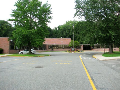 Fort Lee School