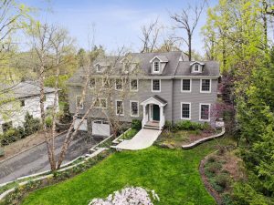 14 Mountain Rd - Tenafly