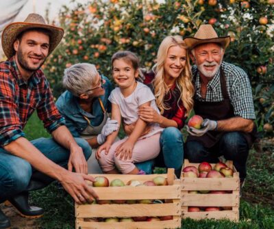 A NEW JERSEY FALL FAVORITE…APPLE PICKING